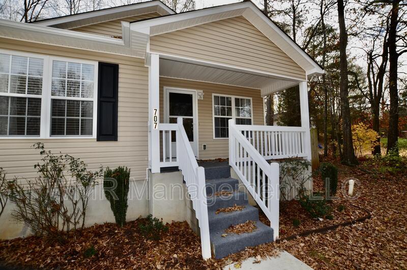 Primary Photo - 707 Mack St