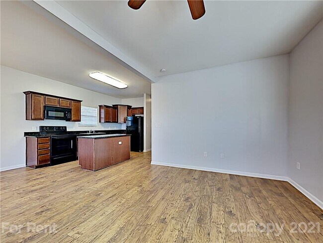 Building Photo - 141 High Bluff Cir