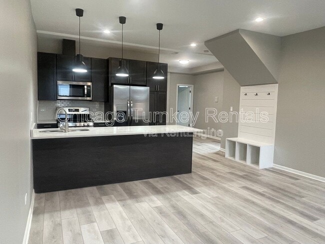 Building Photo - 1927 S Morgan St