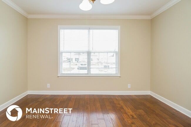 Building Photo - 1513 Sunray Dr