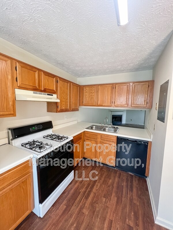 Building Photo - 6426 Charter Way