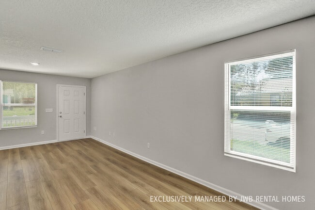 Building Photo - 2202 Spires Ave