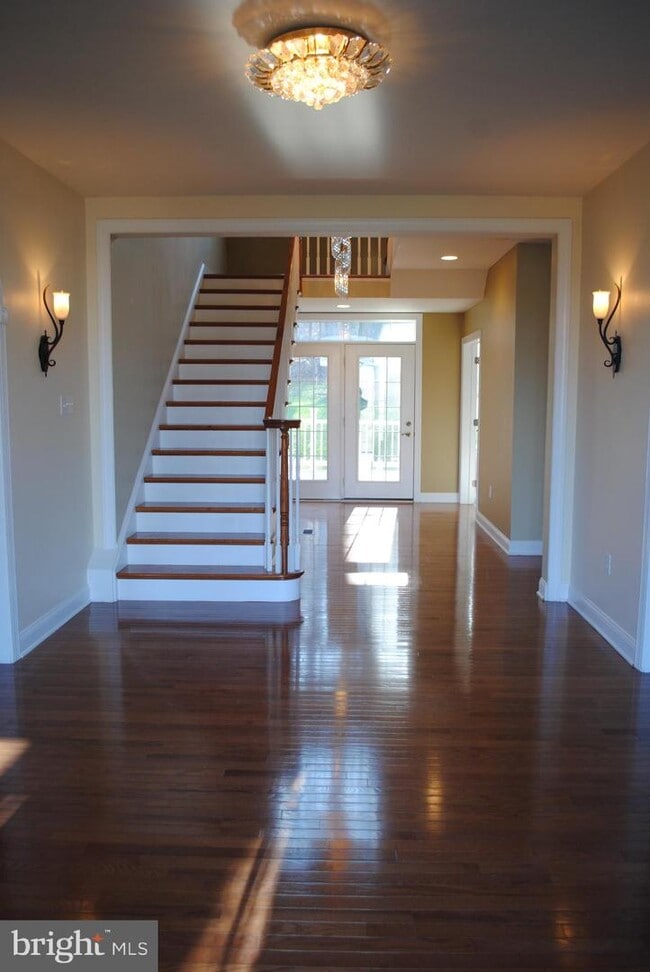 Building Photo - 1550 Knobb Hill Ln
