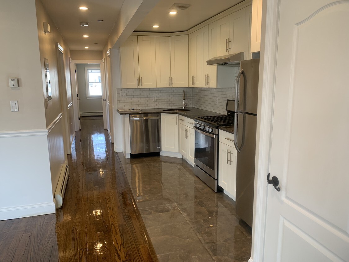 Foto principal - 134-47 158th St