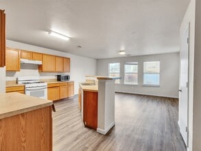 Building Photo - 8131 Chancewood Ln