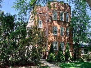 Building Photo - 8912 Ewing Ave
