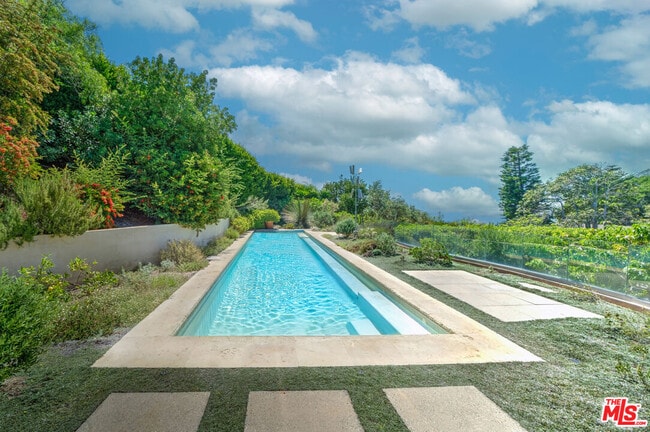 Foto del edificio - 6000 Philip Ave