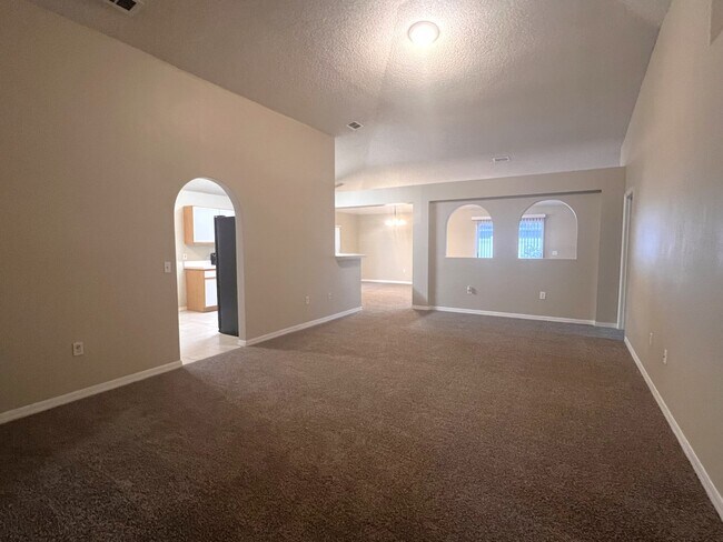 Building Photo - 1156 Amanda Kay Cir