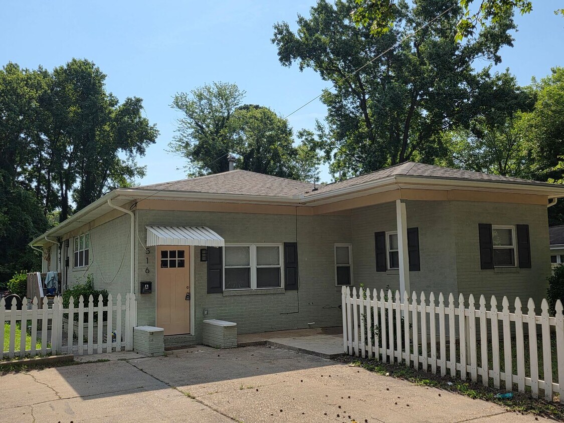 Primary Photo - 516Vaughan Avenue