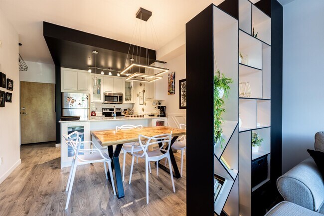 Photo du bâtiment - 2871 Jacklin Rd