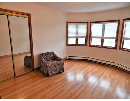 Building Photo - MLS Property Information Network