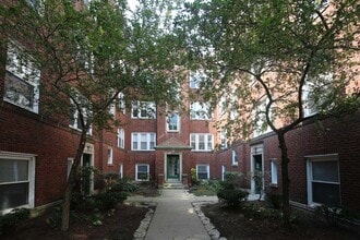 Building Photo - 3213 N Clifton Ave