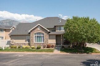 Building Photo - 83 930 E