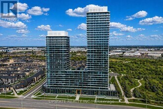 Building Photo - 15 Skyridge Dr