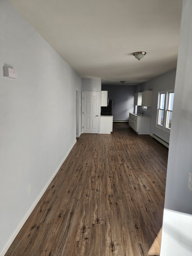 Building Photo - 344 Miltonia St