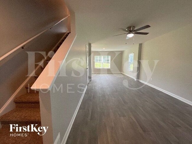 Building Photo - 141 Nova Ln