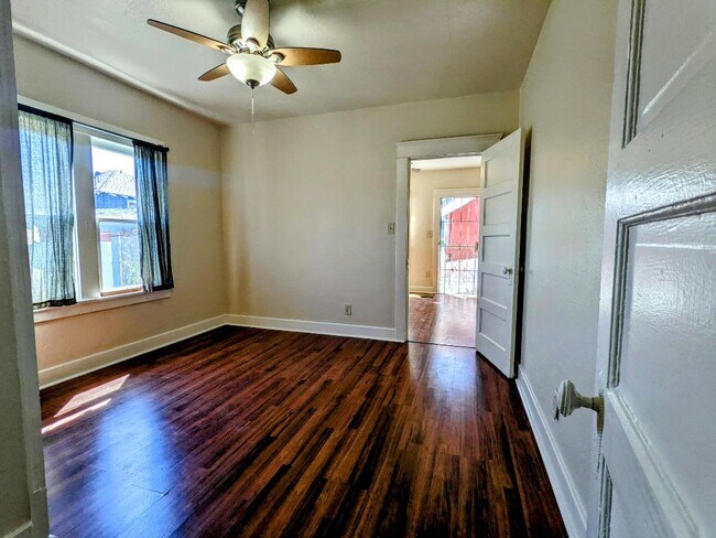 Foto del edificio - 517 24th St
