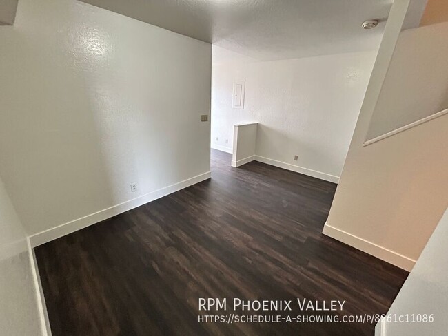 Foto del edificio - 1702 E Ocotillo Rd