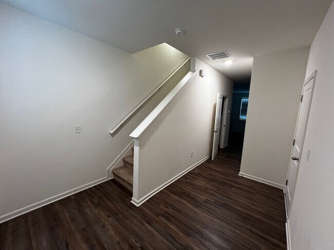 Foto del edificio - Nice 3/2.5 Home in Cartersville- $1,550