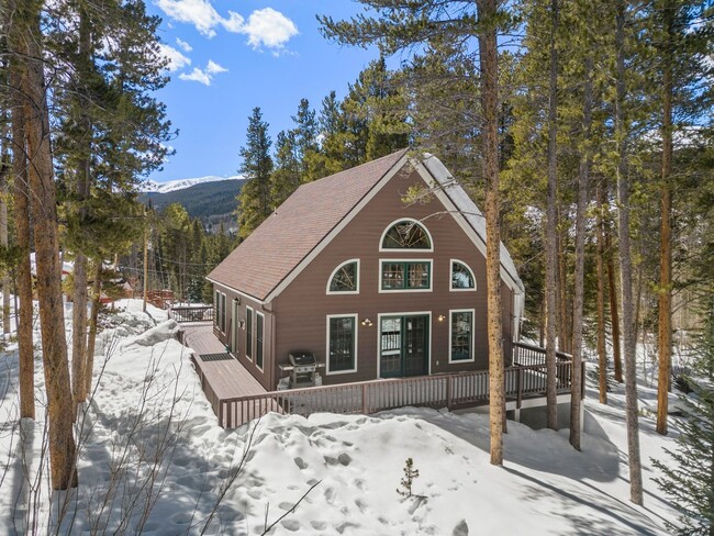 Building Photo - 225 Creekside Dr