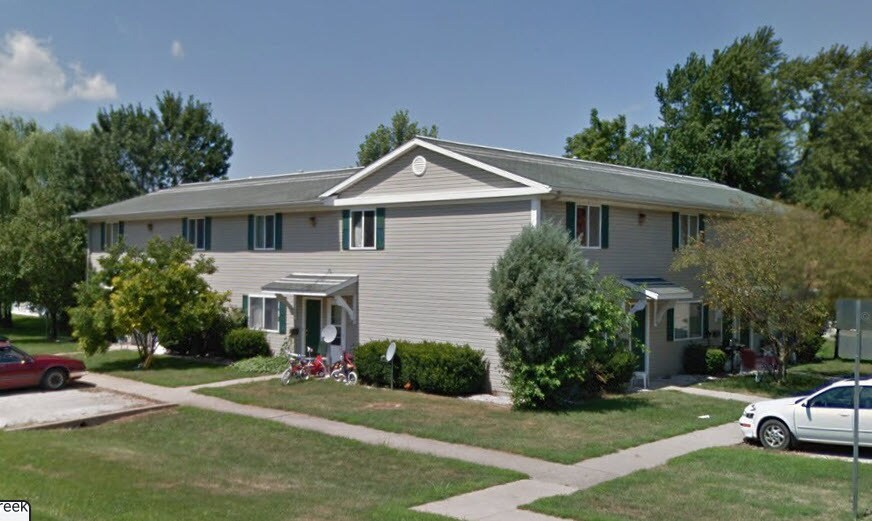 Primary Photo - 101 N Mason St