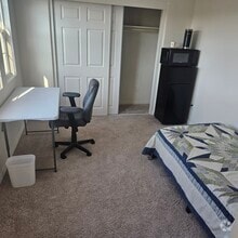 Building Photo - 26553 Rosebay Way