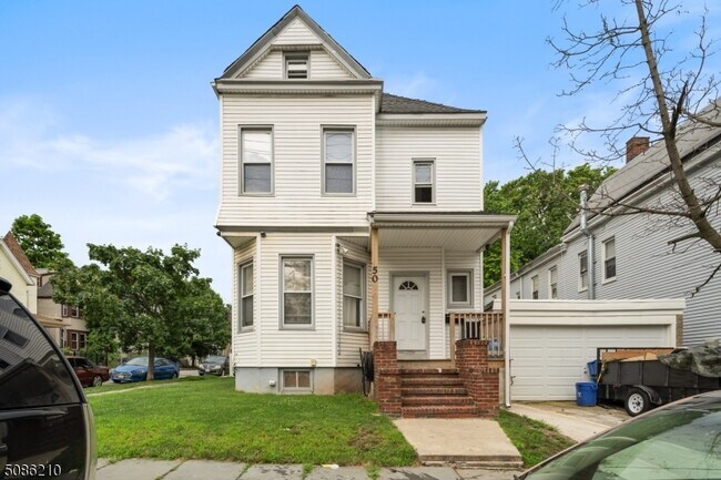 Building Photo - 50 9th Ave