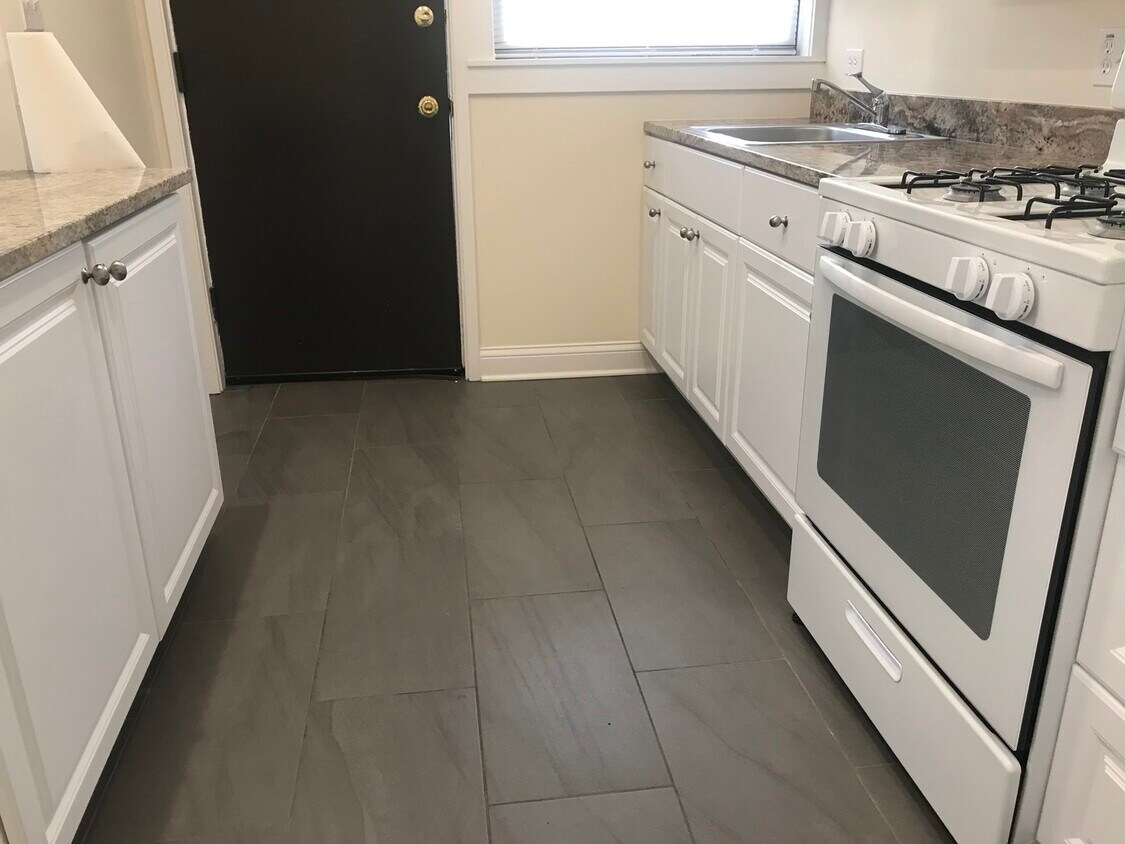 Foto principal - 7109 N Clark St