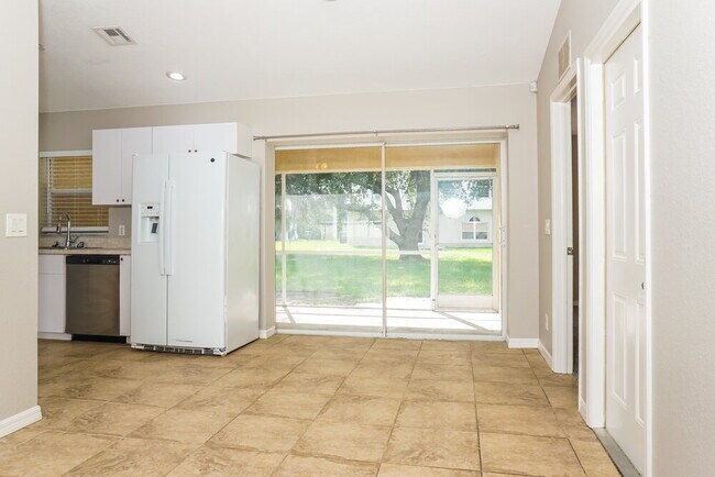 Foto del edificio - 3132 Eagle Pass St
