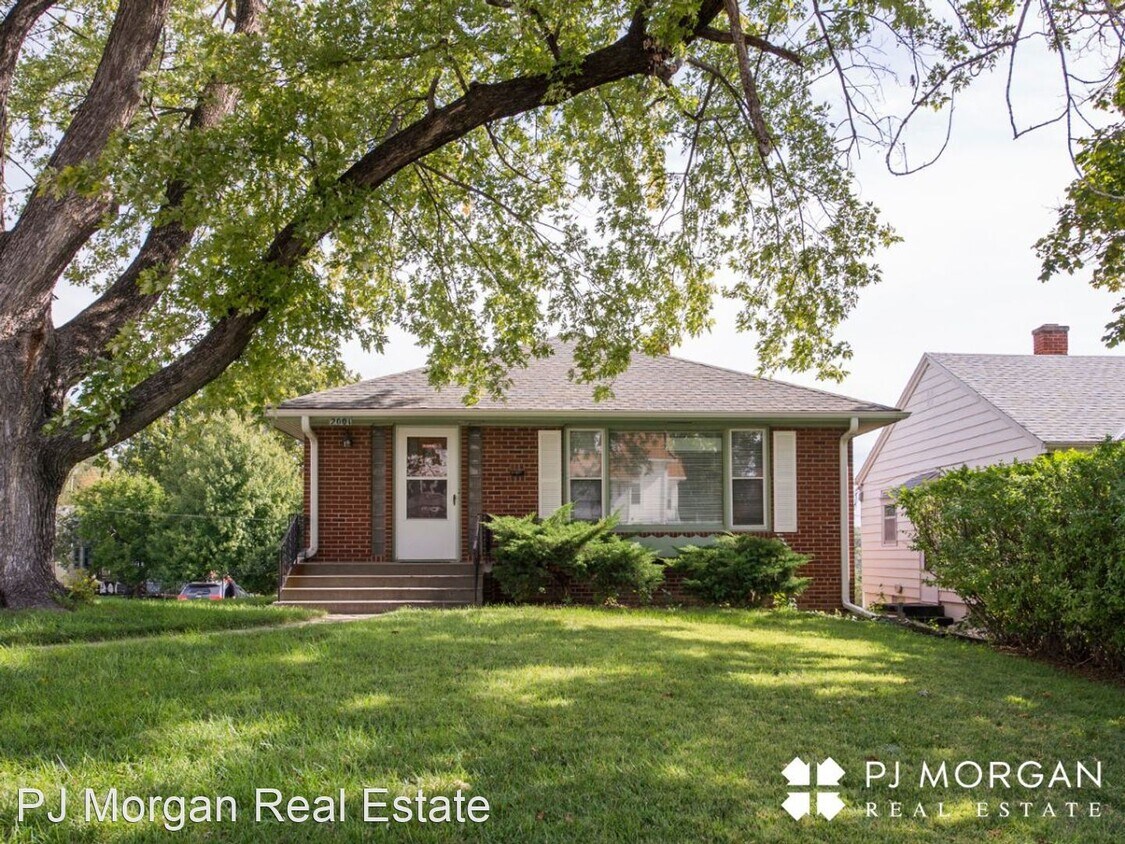 Foto principal - 3 br, 2 bath House - 2001 S 60th St