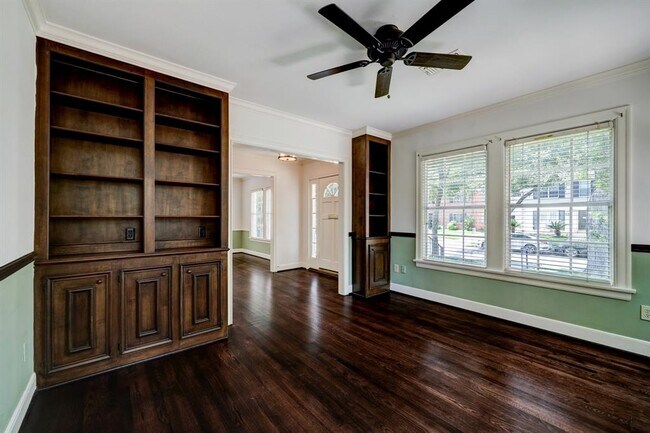 Foto del edificio - 2123 South Blvd