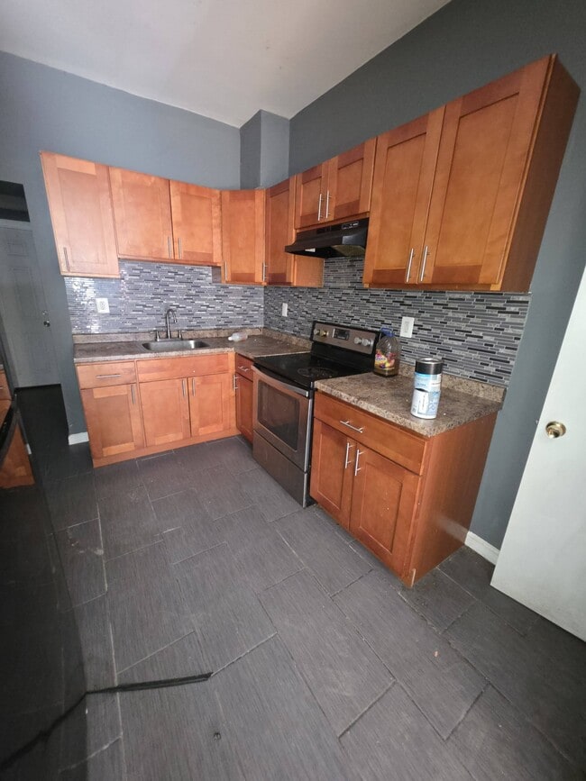 Photo - 2330 N Bouvier St (Philadelphia, PA) House