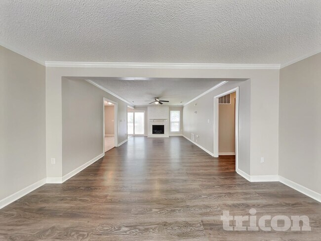 Foto del edificio - 9708 Kent Village Dr