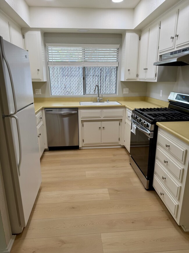 Building Photo - 2207 Woodberry Ave