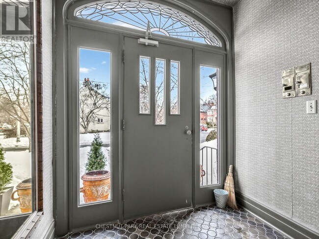 Building Photo - 9 MacLennan Ave