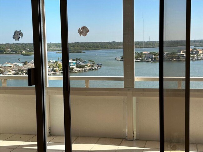 Foto del edificio - 17920 Gulf Blvd