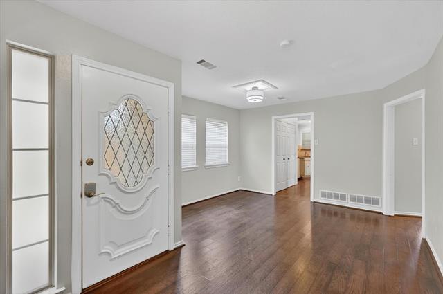 Foto del edificio - 2705 Pinery Ln