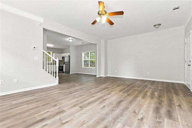 Foto del edificio - 818 Woods Dr NW