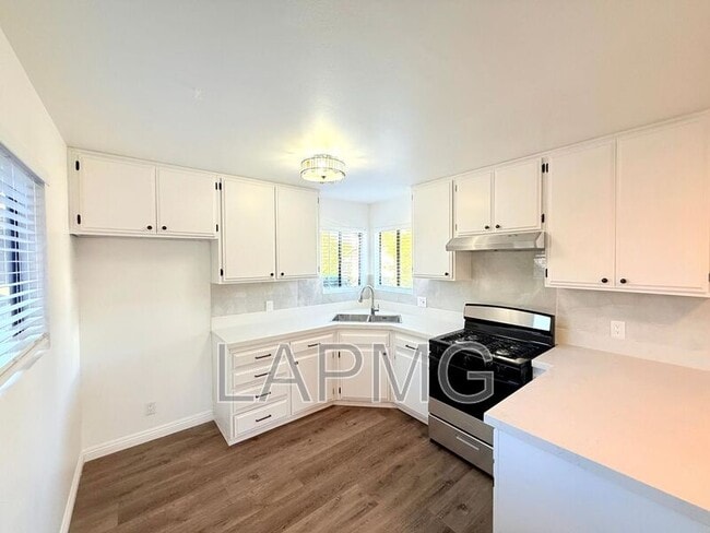 Building Photo - 2506-2508 Norfolk Street