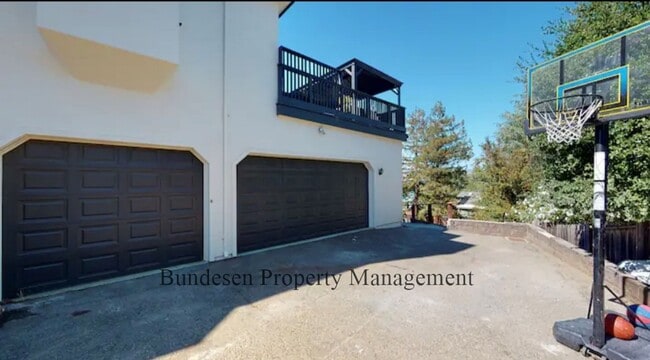 Building Photo - Furnished or Unfurnished 1-Bed in Petaluma...