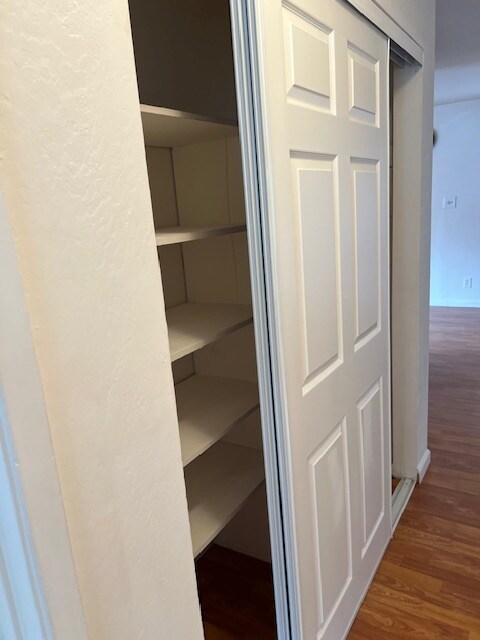 Photo - 2008 Hill Ave Apartment