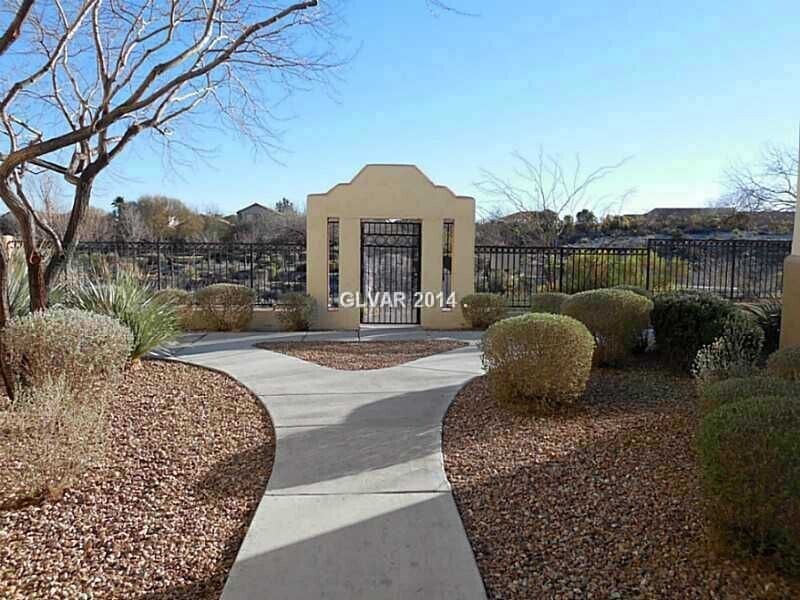 Building Photo - 1908 Villa Palms Ct