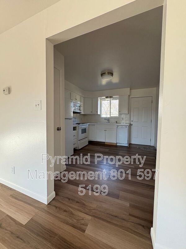 Foto del edificio - 985 S 600 W