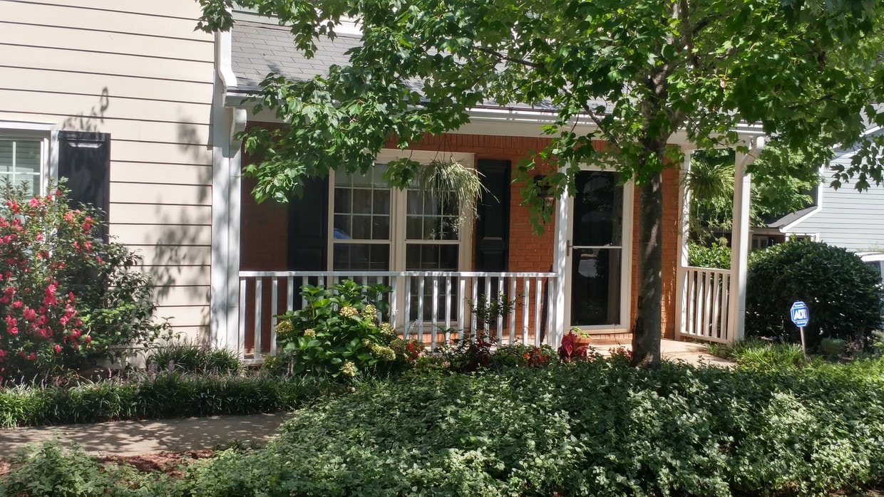 126 Courtyard Terrace, Roswell, GA 30075 Townhouse for Rent in