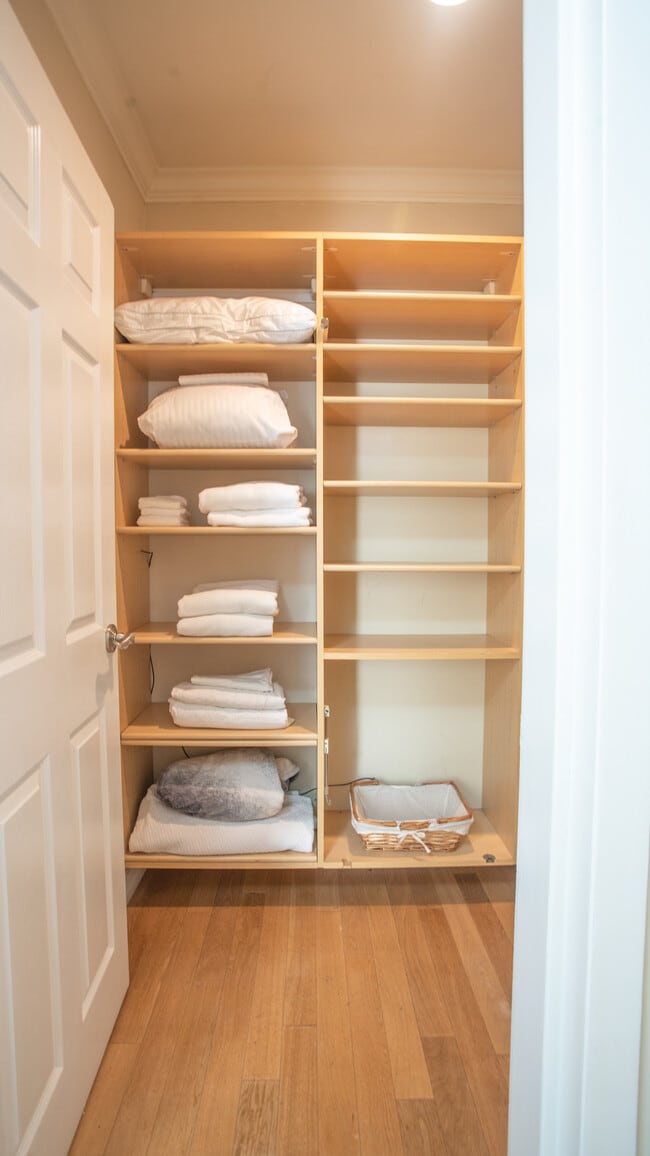 Building Photo - Ocean Condos- All Ocean View Apartments!