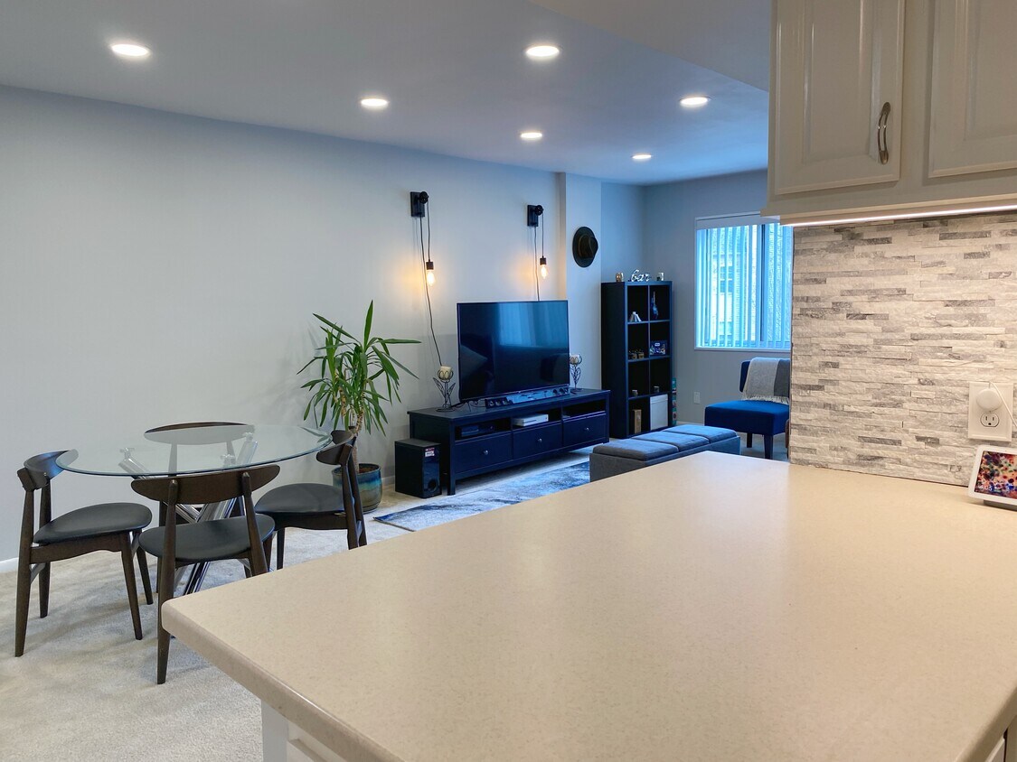 Foto principal - 5340 Holmes Run Pky