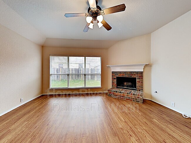 Foto del edificio - 4513 Vista Meadows Dr