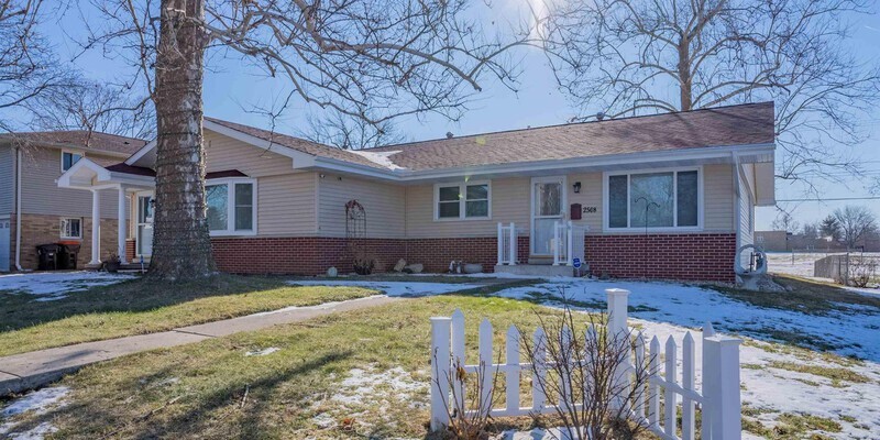 Foto principal - 2506 W Newman