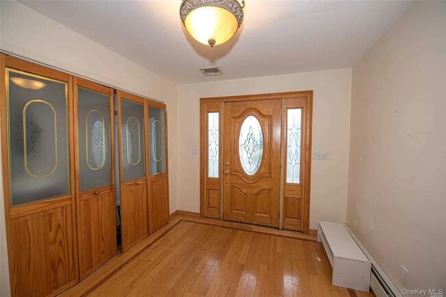 Foto del edificio - 24 Cable Ln