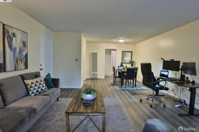 Foto del edificio - 1731 Ellis St